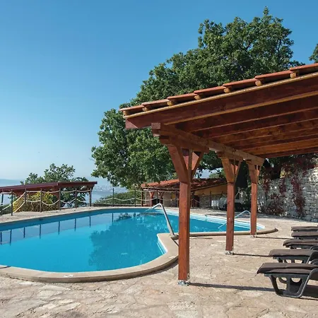 Pet Friendly In With Jacuzzi * Podstrana