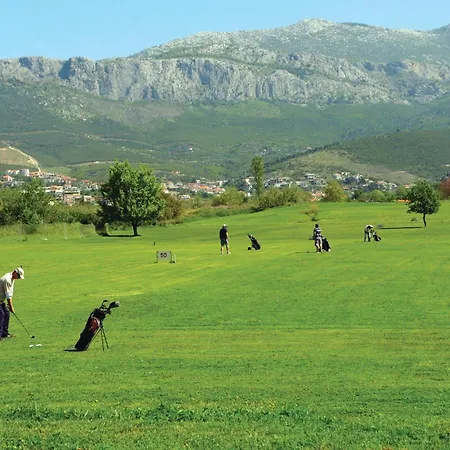 Lovely In * Podstrana